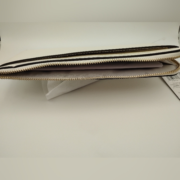 Kate Spade New York Staci Medium Leather Zip Wristlet in pale sapphirine - Picture 3 of 11